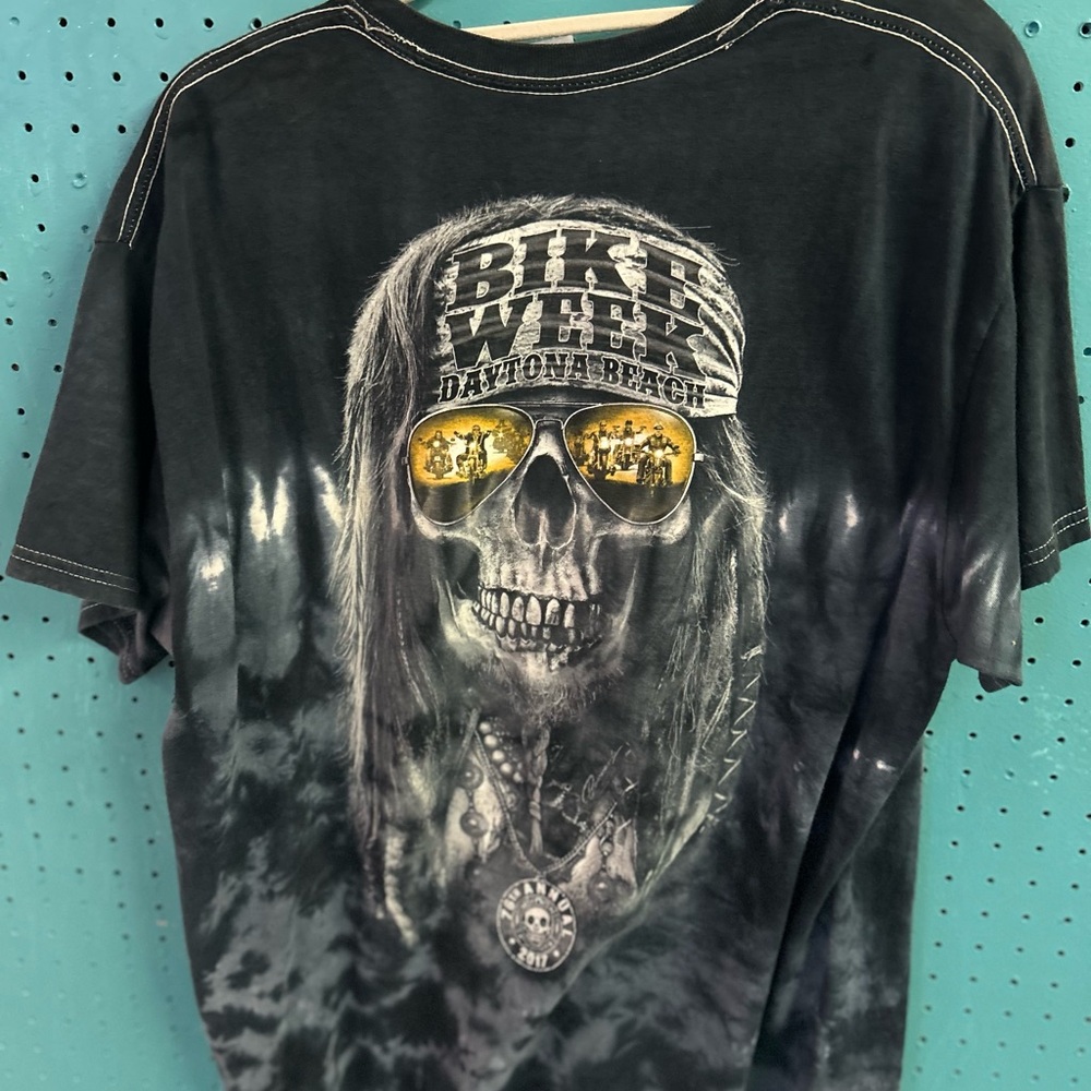 Bike Week Daytona Beach Skull Graphic Tee - Black with Gold Accents Vintage